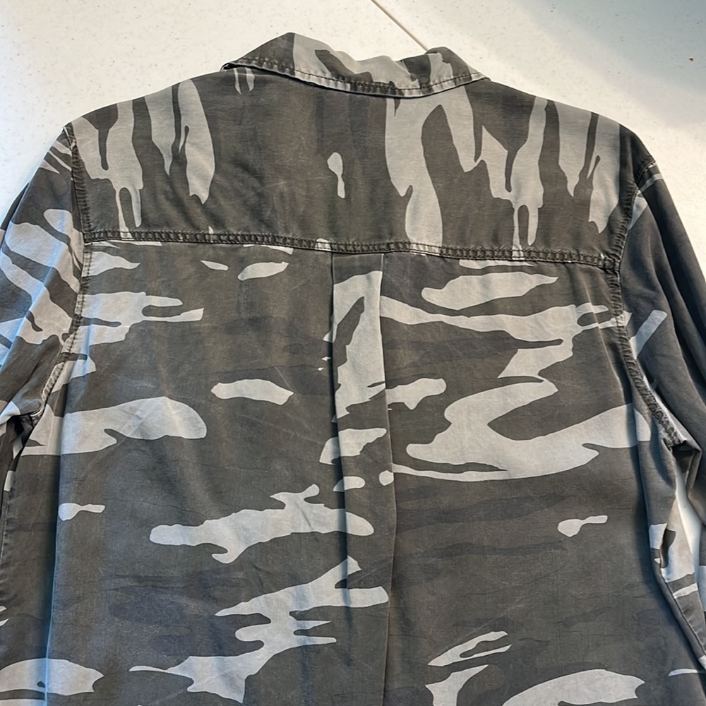 Camo Button Up - Picture 6 of 6